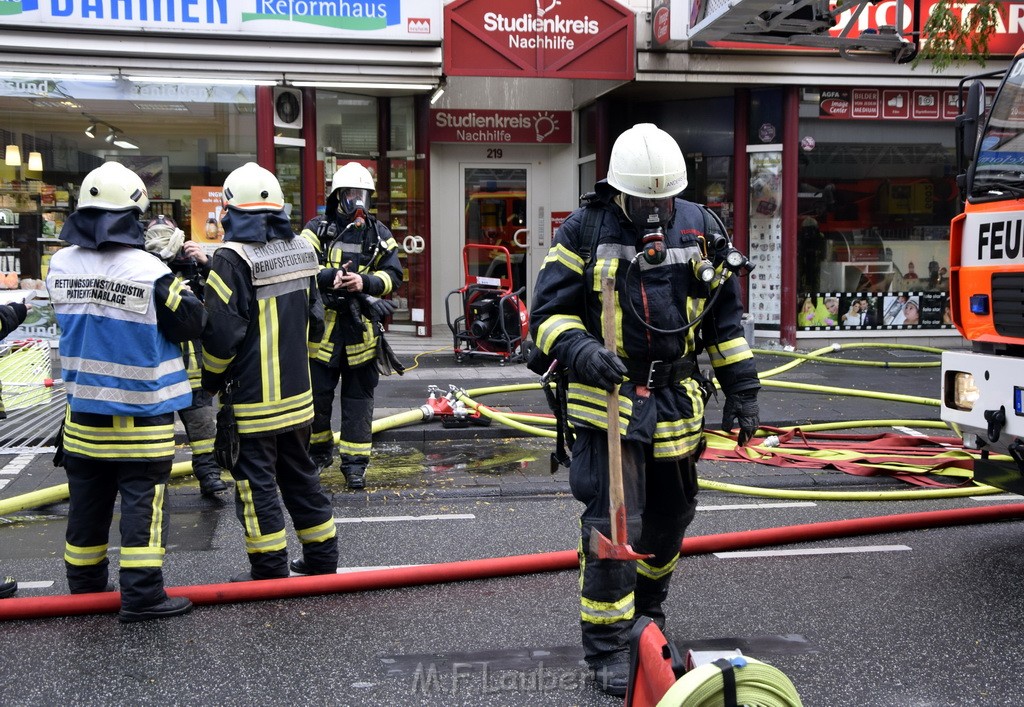 Feuer 2 Koeln Nippes Neusserstr P124.JPG - Miklos Laubert